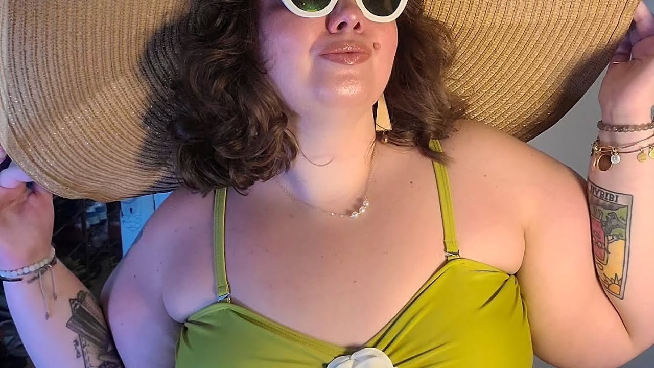 Jasmine 🌼🌸: SSBBW and the Power of Curvy Representation