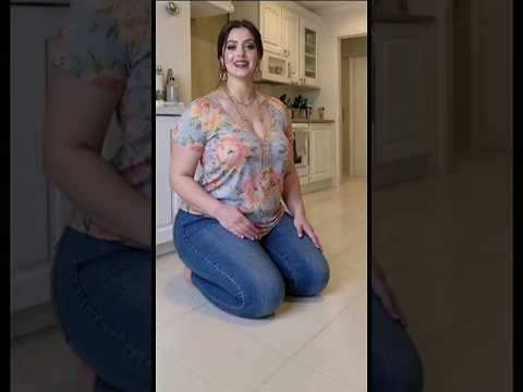 The Inspiring Journey of Costina: A Plus Size Model’s Street Fashion and Lifestyle